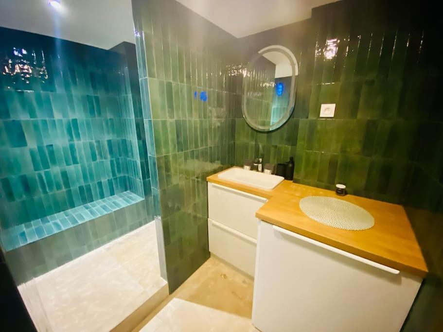 "Le Refuge" Duplex Quartier Haut, Climatise Sète Extérieur photo